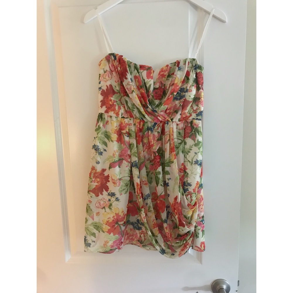 Floral strapless dress